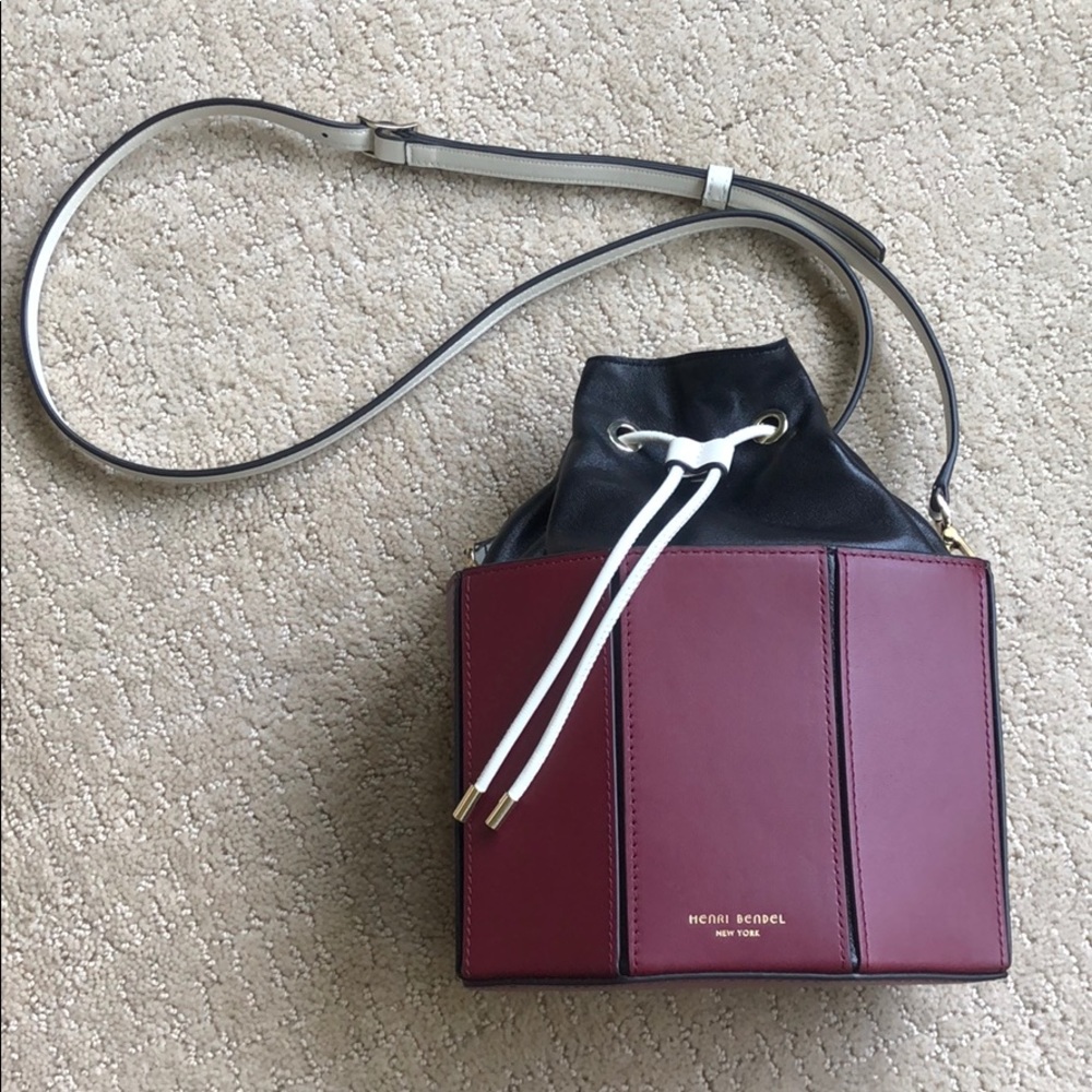 Henri Bendel Drawstring mini bag NWT.